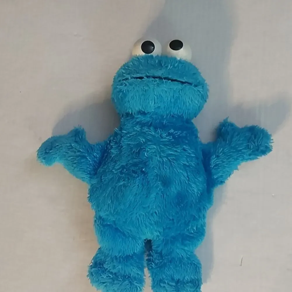 Hasbro Talking Cookie Monster 2010 Sesame Street Stuffed Animals Plush Xmas Toy
